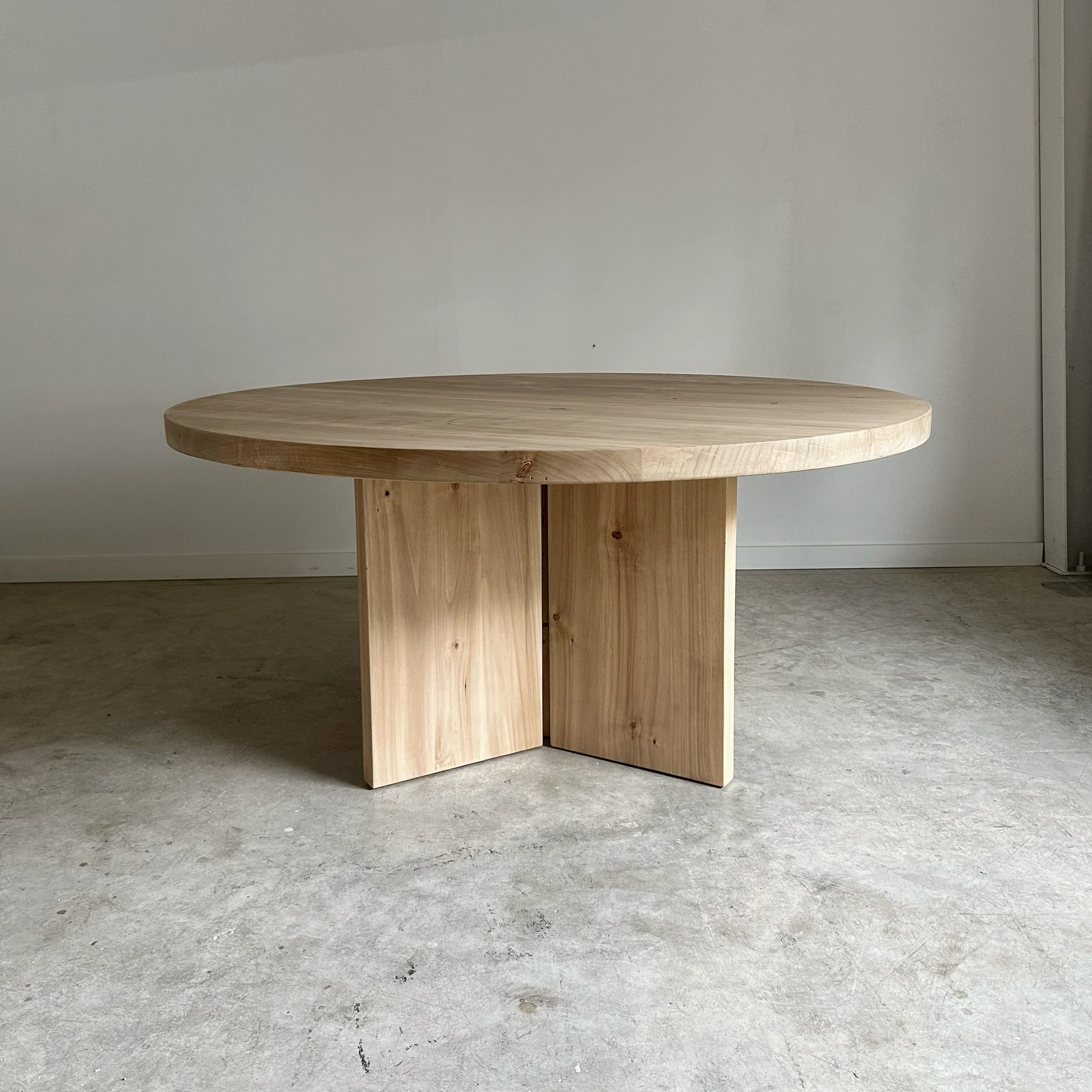Round Tables